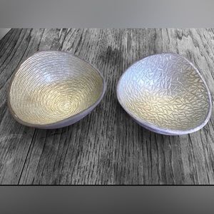 Set of Aluminum/enameled nut bowls